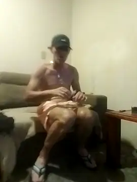 Snapshot of CrestedNotch chatting on 6, 2, 2026 CrestedNotch online show from 6, 2, 2026