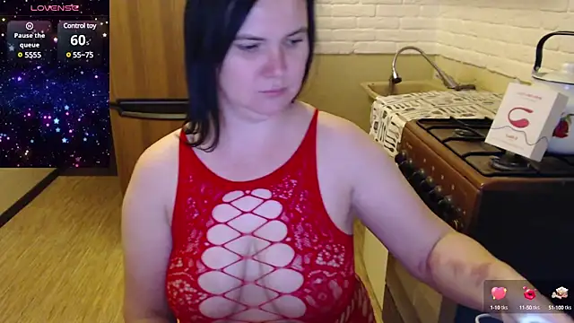 sweetpeash33 online show from 13, 1, 2025