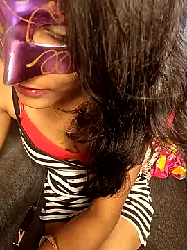 REVA DARLING online show from 28, 1, 2025