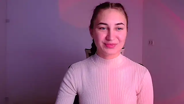 Snapshot of Jennifer_Blum chatting on 4, 12, 2024 Jennifer Blum online show from 4, 12, 2024