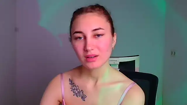 Snapshot of Jennifer_Blum chatting on 23, 12, 2024 Jennifer Blum online show from 23, 12, 2024