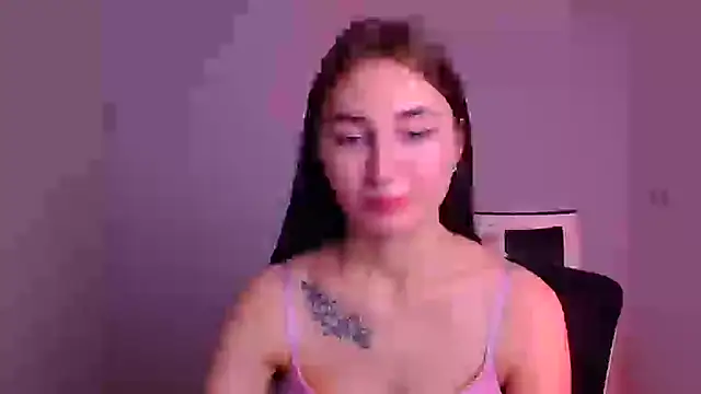 Snapshot of Jennifer_Blum chatting on 7, 1, 2025 Jennifer Blum online show from 7, 1, 2025