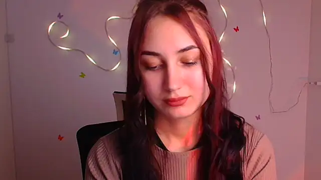 Snapshot of Jennifer_Blum chatting on 8, 3, 2025 Jennifer Blum online show from 8, 3, 2025