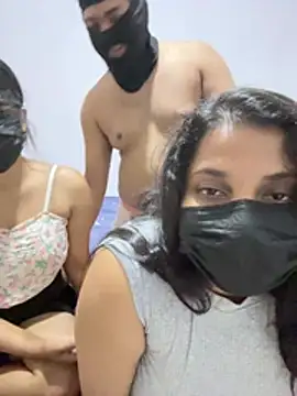 Snapshot of NOORA-GIRL chatting on 5, 7, 2026 NOORA-GIRL online show from 5, 7, 2026