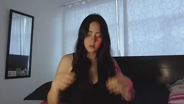 Snapshot of rebecca_collin chatting on 4, 12, 2024 rebecca collin online show from 4, 12, 2024