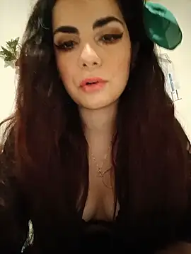 Saturnia Yvonne online show from 8, 1, 2025