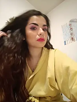Saturnia Yvonne online show from 22, 1, 2025
