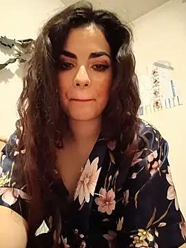 Saturnia Yvonne online show from 23, 2, 2025