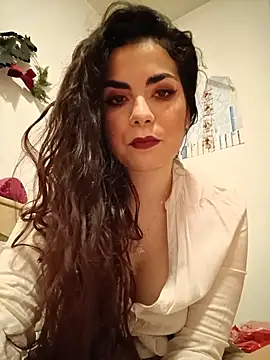 Saturnia Yvonne online show from 24, 2, 2025