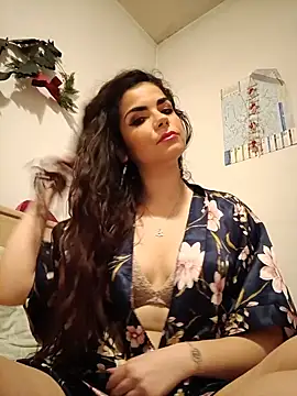 Saturnia Yvonne online show from 11, 3, 2025