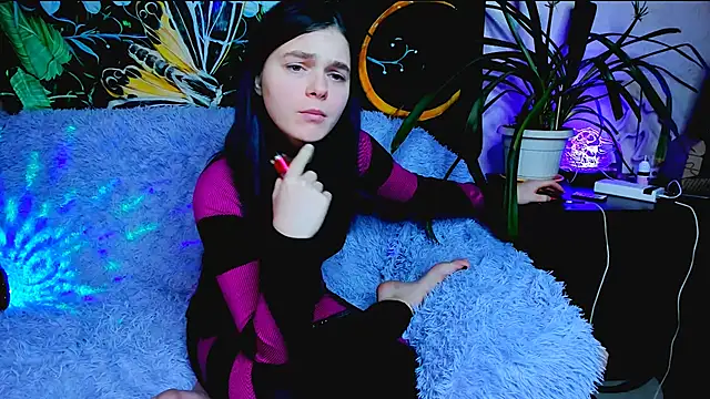 Snapshot of PussySaurus_ chatting on 5, 2, 2025 PussySaurus online show from 5, 2, 2025
