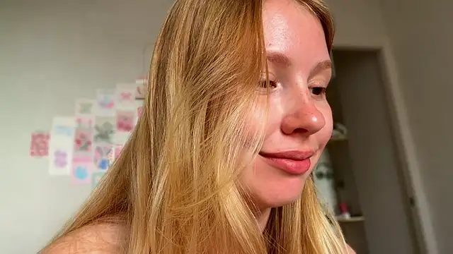 Snapshot of HoneyAudrey chatting on 31, 7, 2026 HoneyAudrey online show from 31, 7, 2026