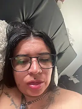 Snapshot of Devilsweet17 chatting on 14, 6, 2026 Devilsweet17 online show from 14, 6, 2026