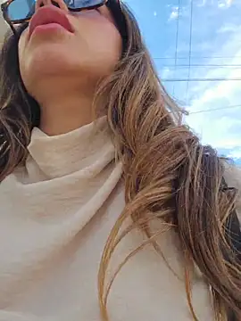 Karen San Miguel online show from 11, 3, 2026