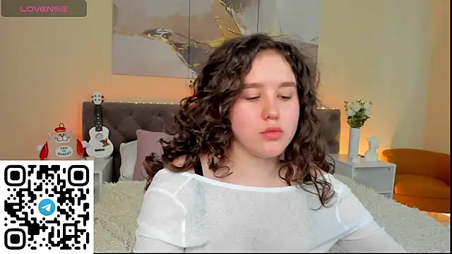 Ariella Sol online show from 6, 2, 2025