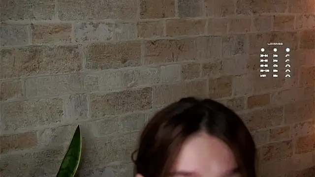 Snapshot of RexanneHatt chatting on 24, 1, 2025 RexanneHatt online show from 24, 1, 2025