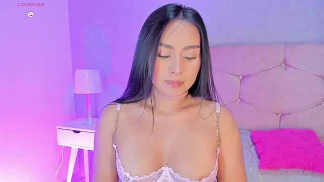 Cameliaa Smiith online show from 16, 10, 2025