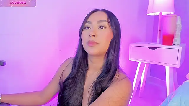 Cameliaa Smiith online show from 3, 12, 2025