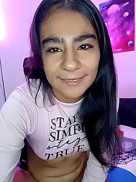 Snapshot of Leslly_ chatting on 3, 2, 2025 Leslly online show from 3, 2, 2025