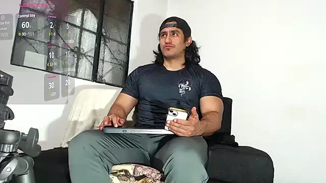 Snapshot of willian_m777 chatting on 8, 2, 2026 willian m777 online show from 8, 2, 2026