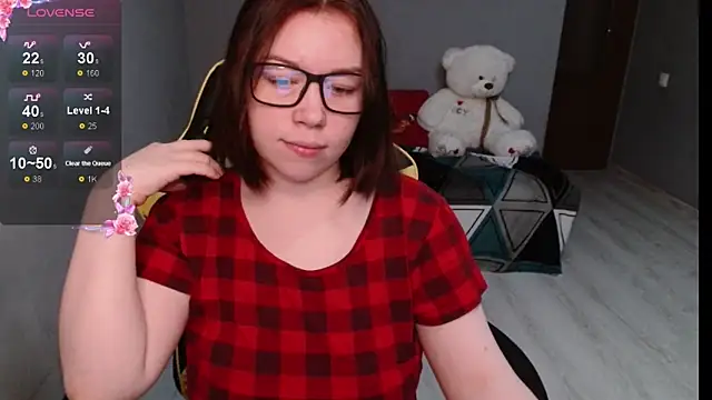 Snapshot of Emily_Amorre chatting on 24, 9, 2025 Emily Amorre online show from 24, 9, 2025