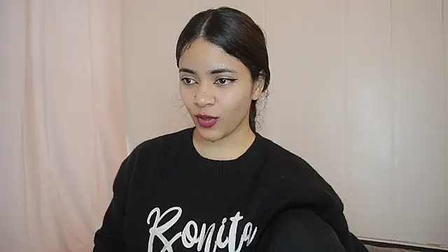 Feetgirl01 online show from 27, 2, 2025