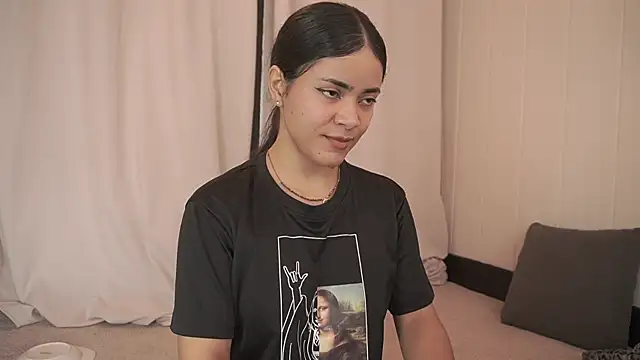 Feetgirl01 online show from 17, 10, 2025