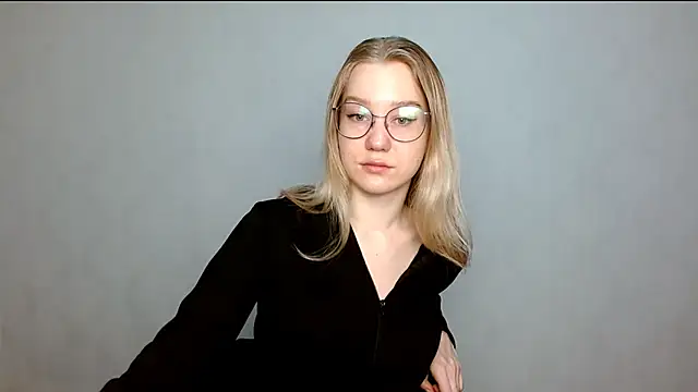 cindi hot online show from 3, 3, 2025