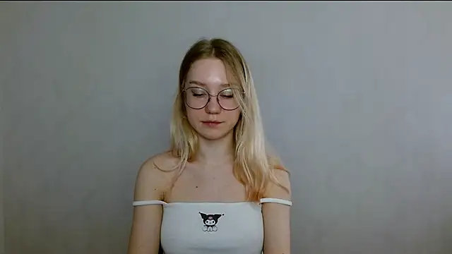 cindi hot online show from 8, 3, 2025