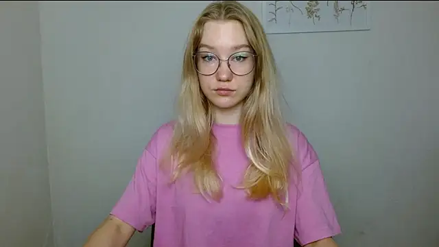 cindi hot online show from 19, 9, 2025