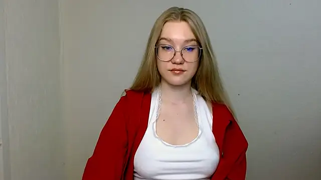Snapshot of cindi_hot chatting on 13, 6, 2026 cindi hot online show from 13, 6, 2026