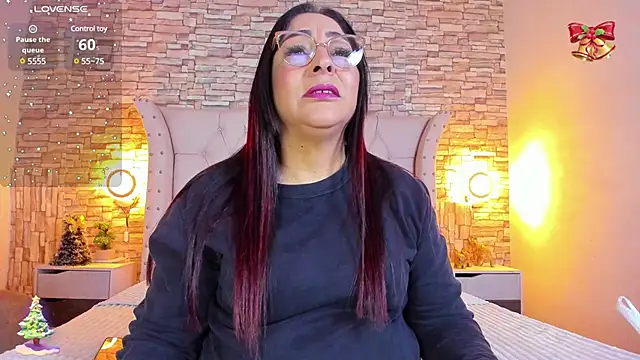 Snapshot of Gina_Myers chatting on 23, 12, 2024 Gina Myers online show from 23, 12, 2024