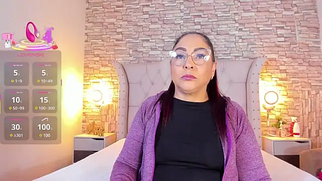 Snapshot of Gina_Myers chatting on 19, 3, 2025 Gina Myers online show from 19, 3, 2025