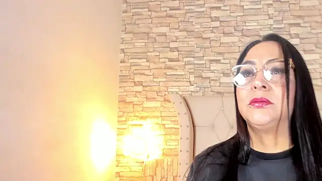 Snapshot of Gina_Myers chatting on 20, 9, 2025 Gina Myers online show from 20, 9, 2025