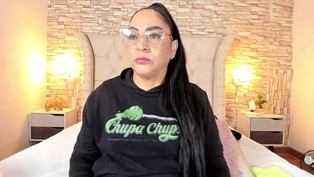 Snapshot of Gina_Myers chatting on 3, 10, 2025 Gina Myers online show from 3, 10, 2025