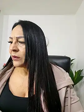 Snapshot of Gina_Myers chatting on 26, 4, 2026 Gina Myers online show from 26, 4, 2026