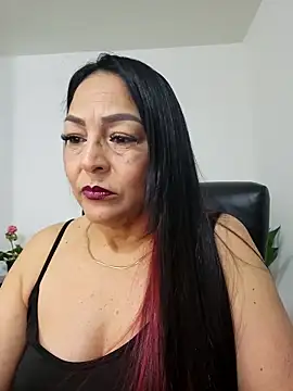 Snapshot of Gina_Myers chatting on 27, 4, 2026 Gina Myers online show from 27, 4, 2026