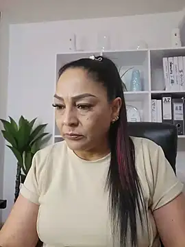 Snapshot of Gina_Myers chatting on 17, 5, 2026 Gina Myers online show from 17, 5, 2026