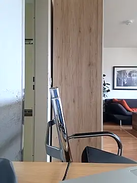 Milkasahne64 online show from 17, 9, 2025