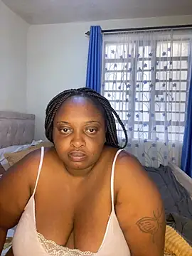 Snapshot of thickyelliana chatting on 3, 3, 2025 thickyelliana online show from 3, 3, 2025