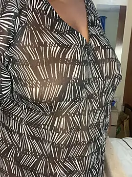 Snapshot of thickyelliana chatting on 14, 3, 2025 thickyelliana online show from 14, 3, 2025