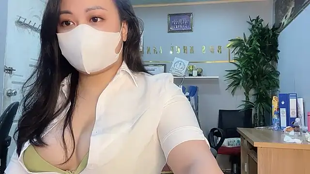 Bamboo Swetie online show from 2, 12, 2024