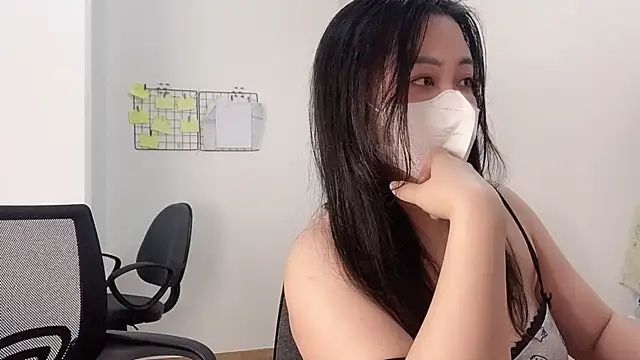 Bamboo Swetie online show from 9, 3, 2025