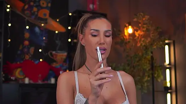 Evelyn Evyyy online show from 20, 2, 2026