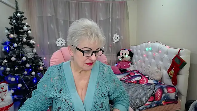 KayleSmoll online show from 15, 1, 2025