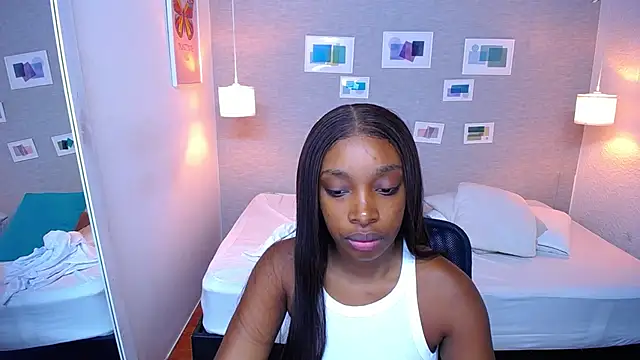 Snapshot of Shamiraa_moore chatting on 19, 3, 2025 Shamiraa moore online show from 19, 3, 2025
