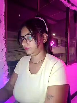 Snapshot of Sofythom1 chatting on 5, 12, 2024 Sofythom1 online show from 5, 12, 2024