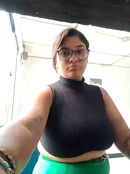 Snapshot of Sofythom1 chatting on 28, 12, 2024 Sofythom1 online show from 28, 12, 2024
