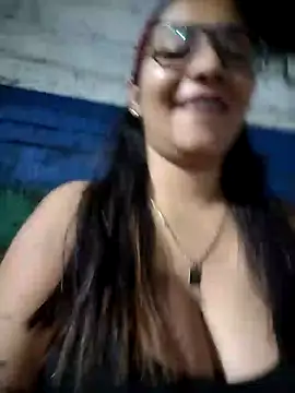 Snapshot of Sofythom1 chatting on 5, 2, 2025 Sofythom1 online show from 5, 2, 2025