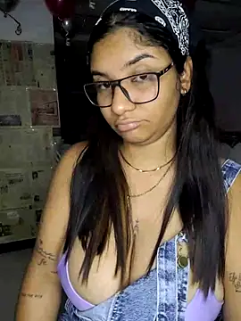 Snapshot of Sofythom1 chatting on 23, 2, 2025 Sofythom1 online show from 23, 2, 2025